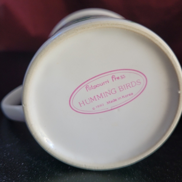 Gorgeous Vintage Hummingbird Mug by Potpourri. 8oz - Picture 6 of 6